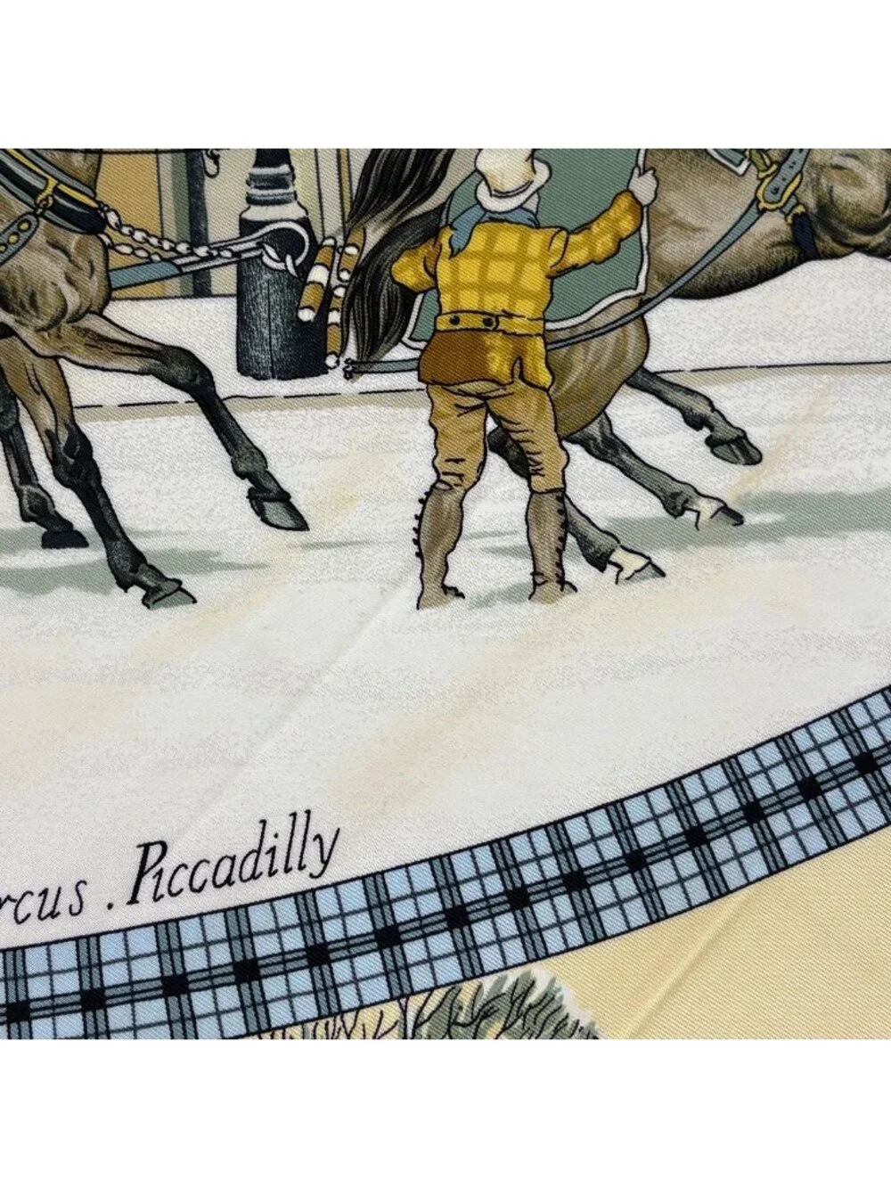 Hermes Carre 90 Lhiver en Poste Scarf Winter Mail Carriage Silk White Multicolor